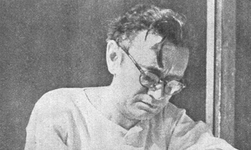 Manto writing