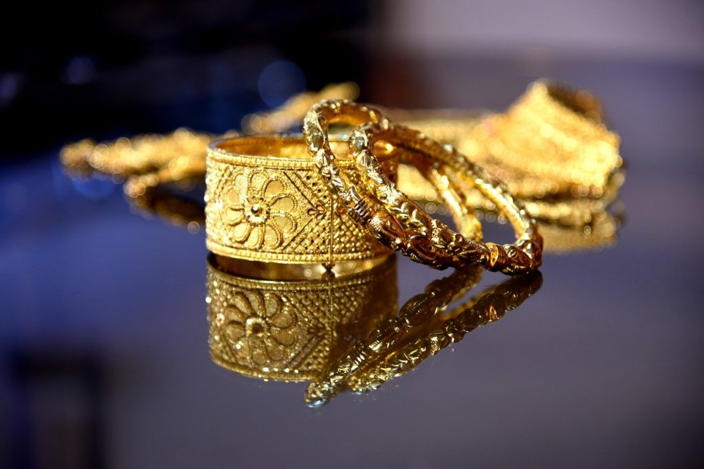Why Indian Women Treasure Gold Jewellery So Much