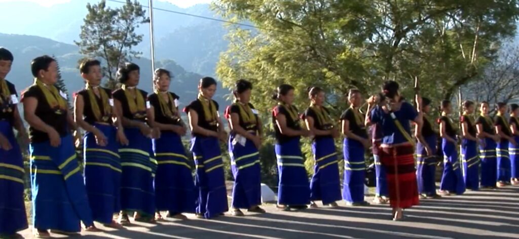 ponung folk dance