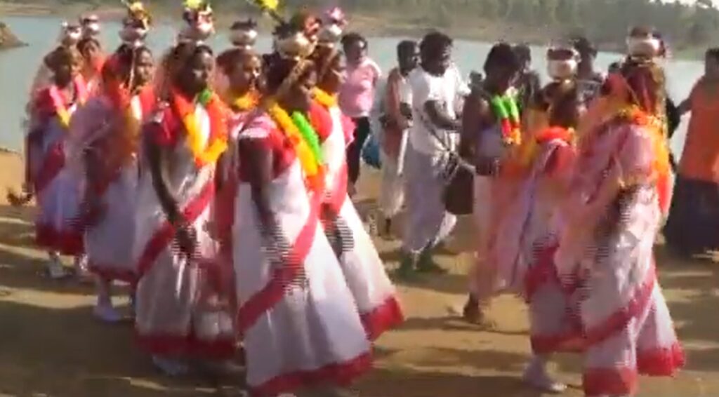 mundari dance