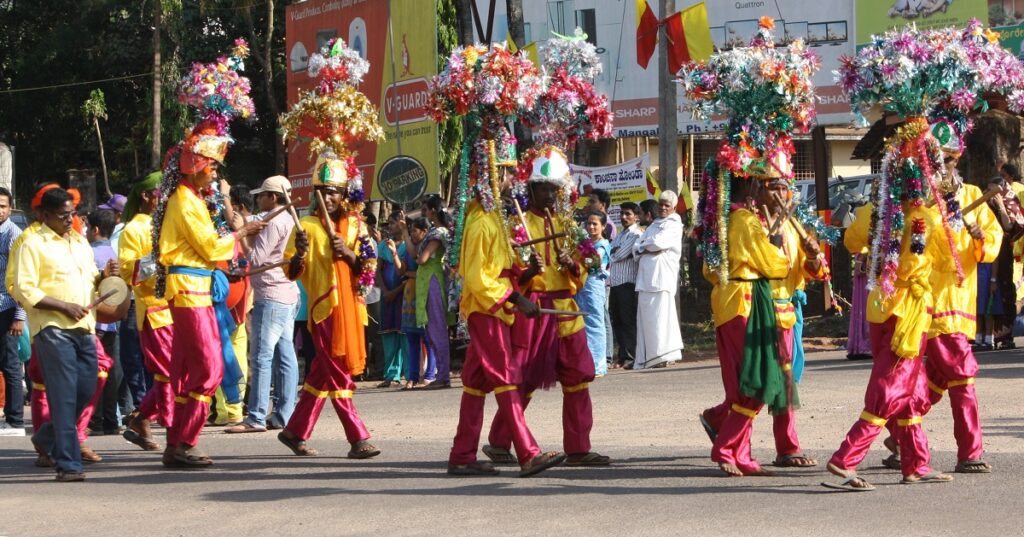 Suggi kunitha dance